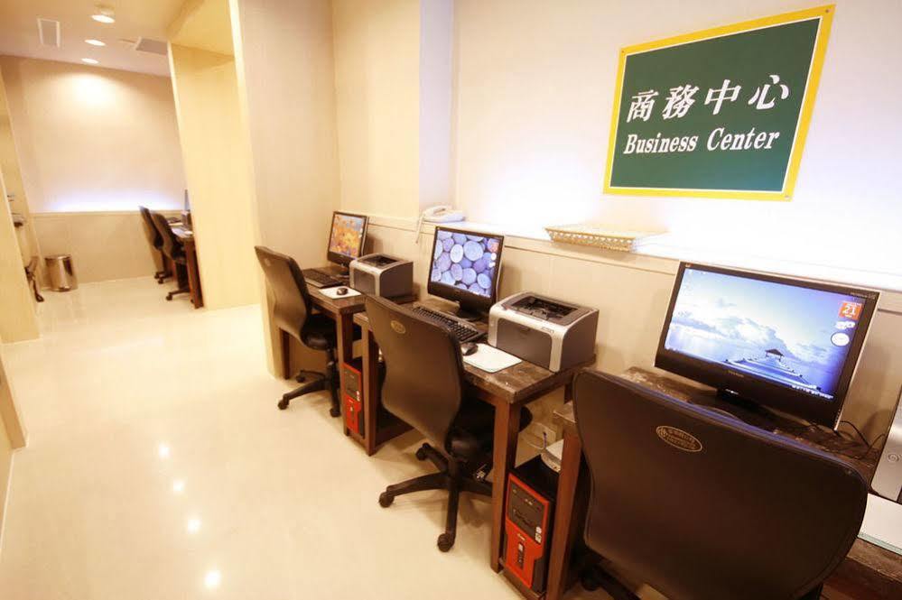Royal Group Hotel Xiong Zhong Branch Kaohsiung Bagian luar foto